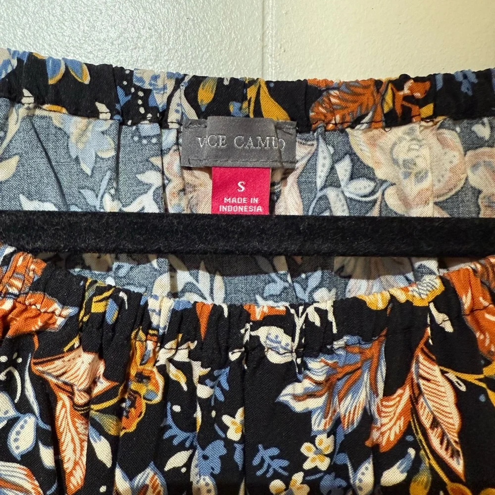 Vince Camuto Off-the-shoulder shirt - Picture 4 of 6